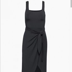 Aritzia | Wilfred Saturn Midi Dress 🌷